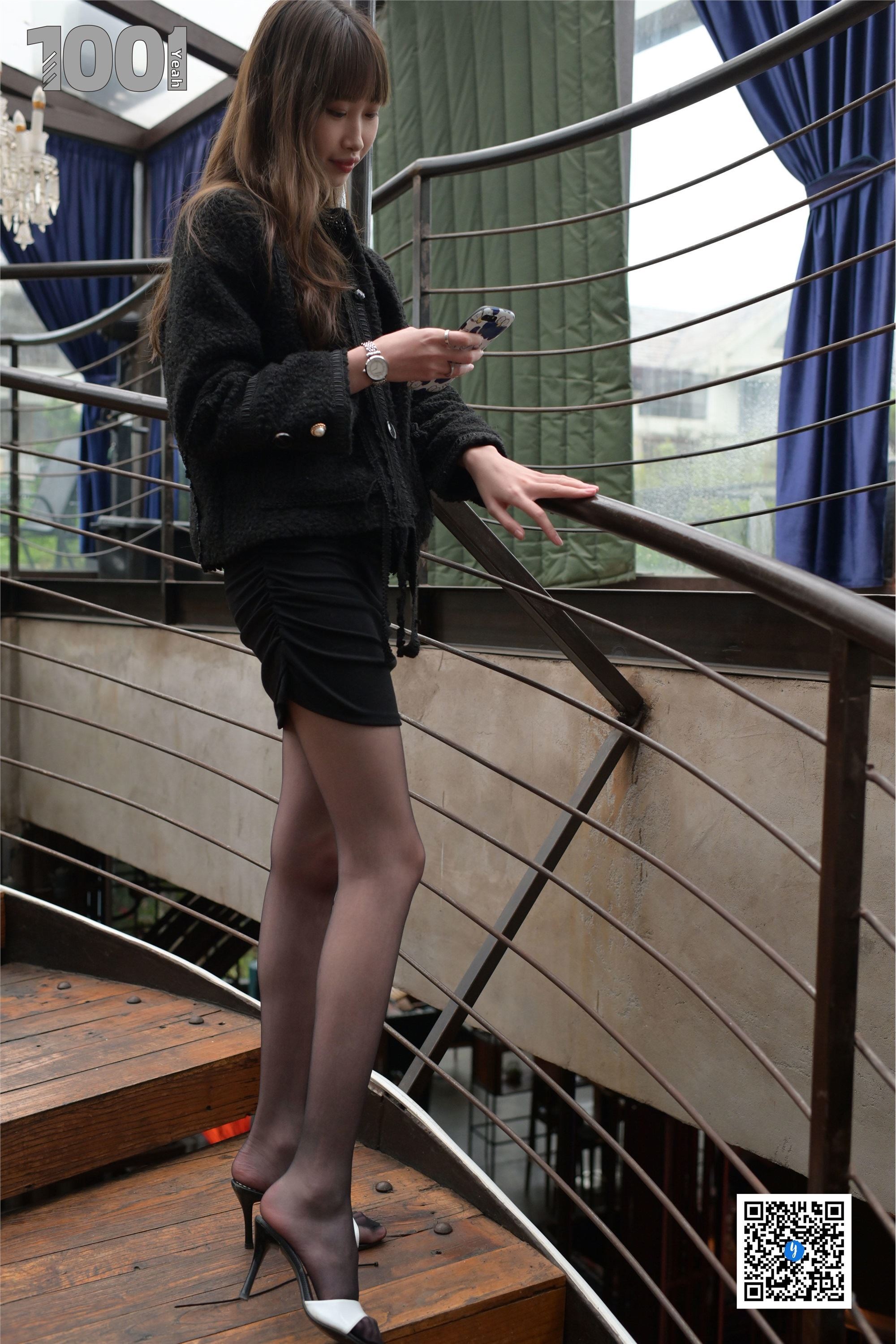 IESS异思趣向  一千零一夜 模特：草莓《楼梯的拐角处1》